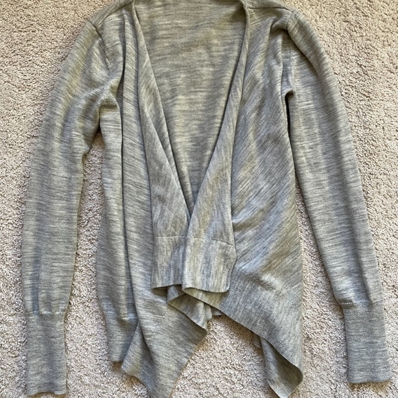 GAP Gray WOOL OPEN Front MACHINE WASH Long Sleeve S SMALL Cardigan Sweater - Picture 2 of 6